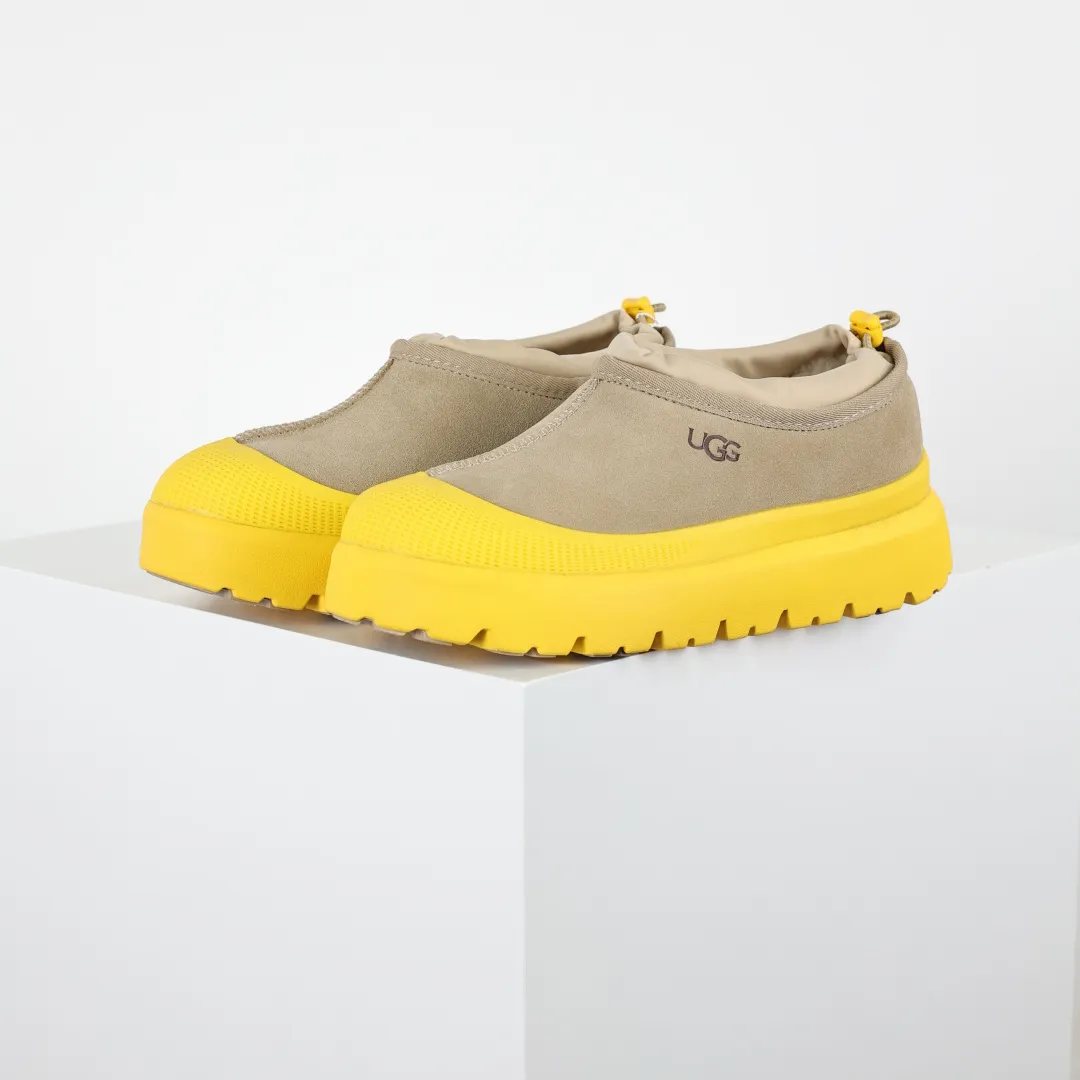Copy price 💰660 Core recommendation Good price In recent years, uug has launched a series of styles that are partially geared towards the preferences of young consumers and have also moved to the forefront of fashion trends. Shoe body material Water-repellent coated suede upper 17 mm UGGPURE™ implanted wool insole Lightweight non-slip comfortable rubber outsole Brand LOGO trademark Comes with a full set of packaging Size: 35 36 37 38 39 40 41 42 43 44 45